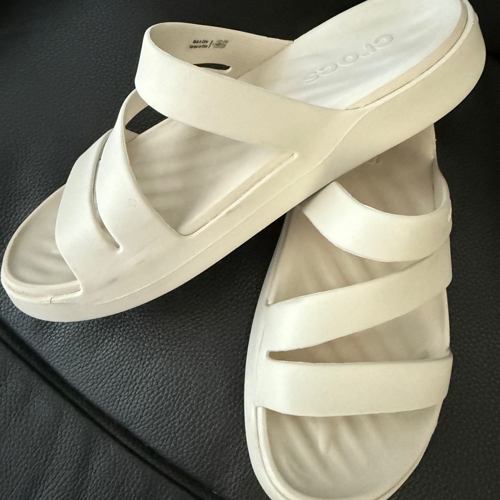 CROCS Women's Off-White Sandals
